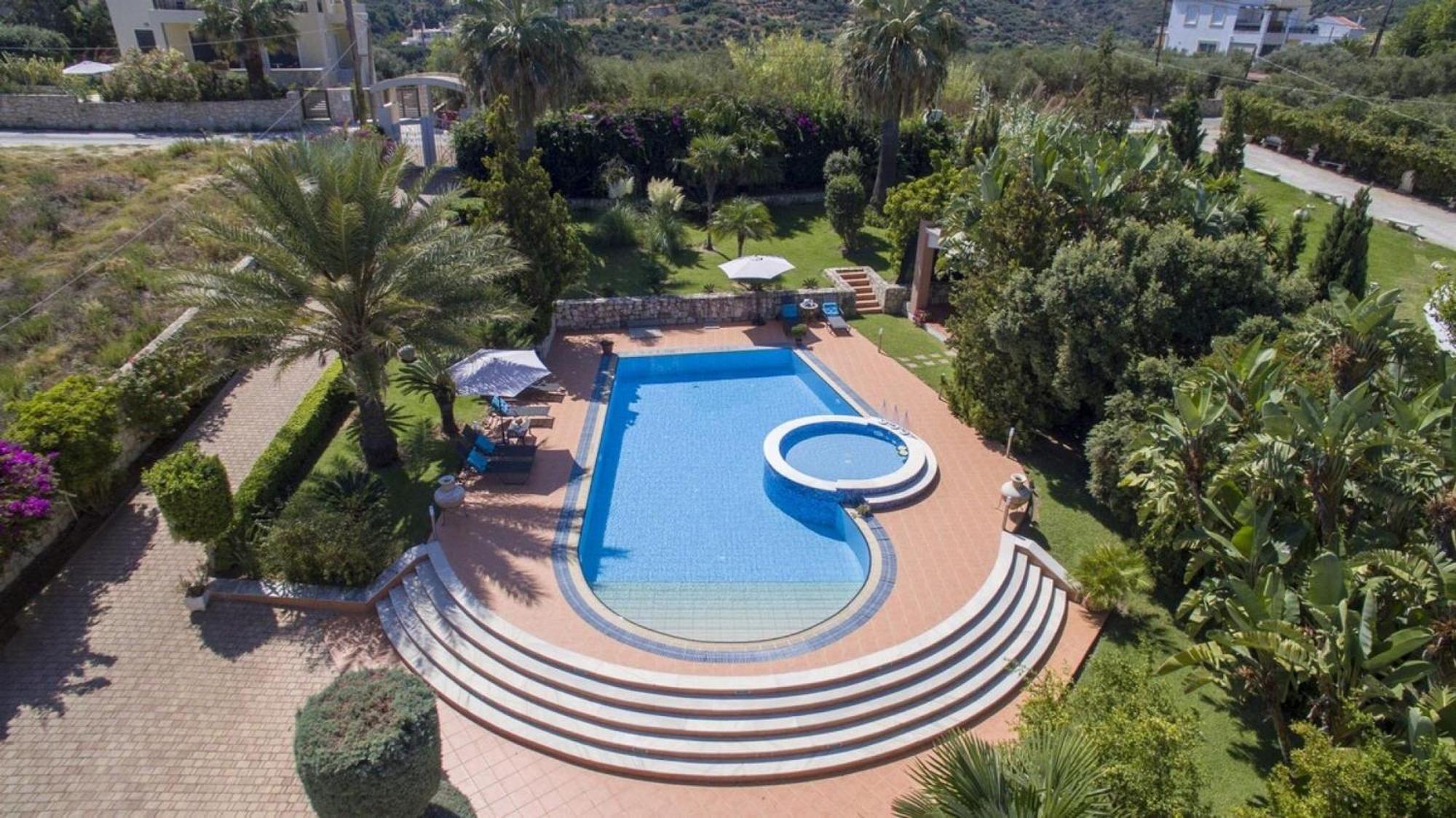 Villa Elina Luxury Residence Сталос Экстерьер фото